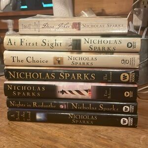 Nicholas Sparks 6 hard cover 1 paper back
